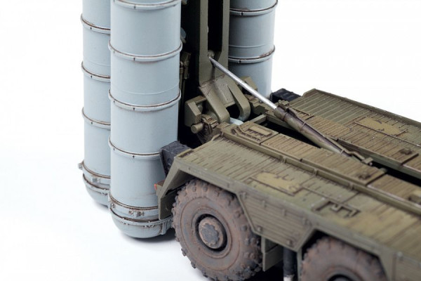 Сборная модель: Российский зенитно-ракетный комплекс С-400 "Триумф", З-5068