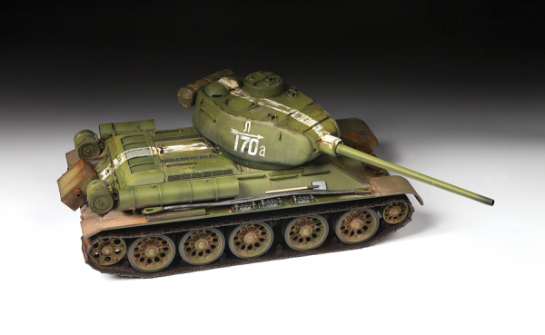 Сборная модель: Советский средний танк Т-34/85 (обр. 1944), З-3687