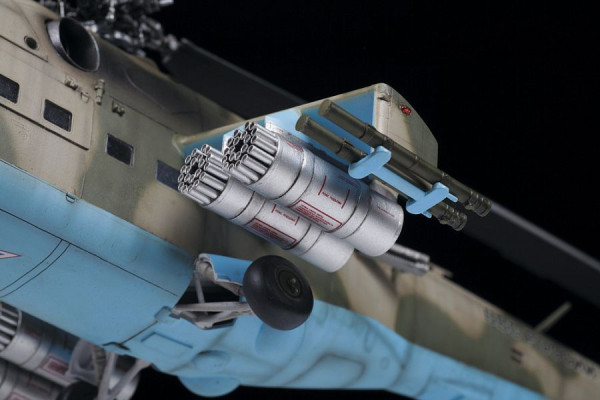Сборная модель: Советский ударный вертолёт Ми-24П, З-4812