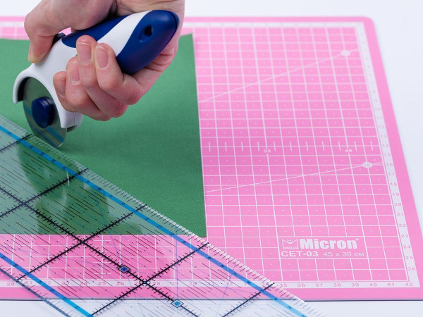 Коврик (мат) для резки двусторонний MICRON A3 45 x 30 см, полипропилен, термоэластопласт, в пакете CET-03
